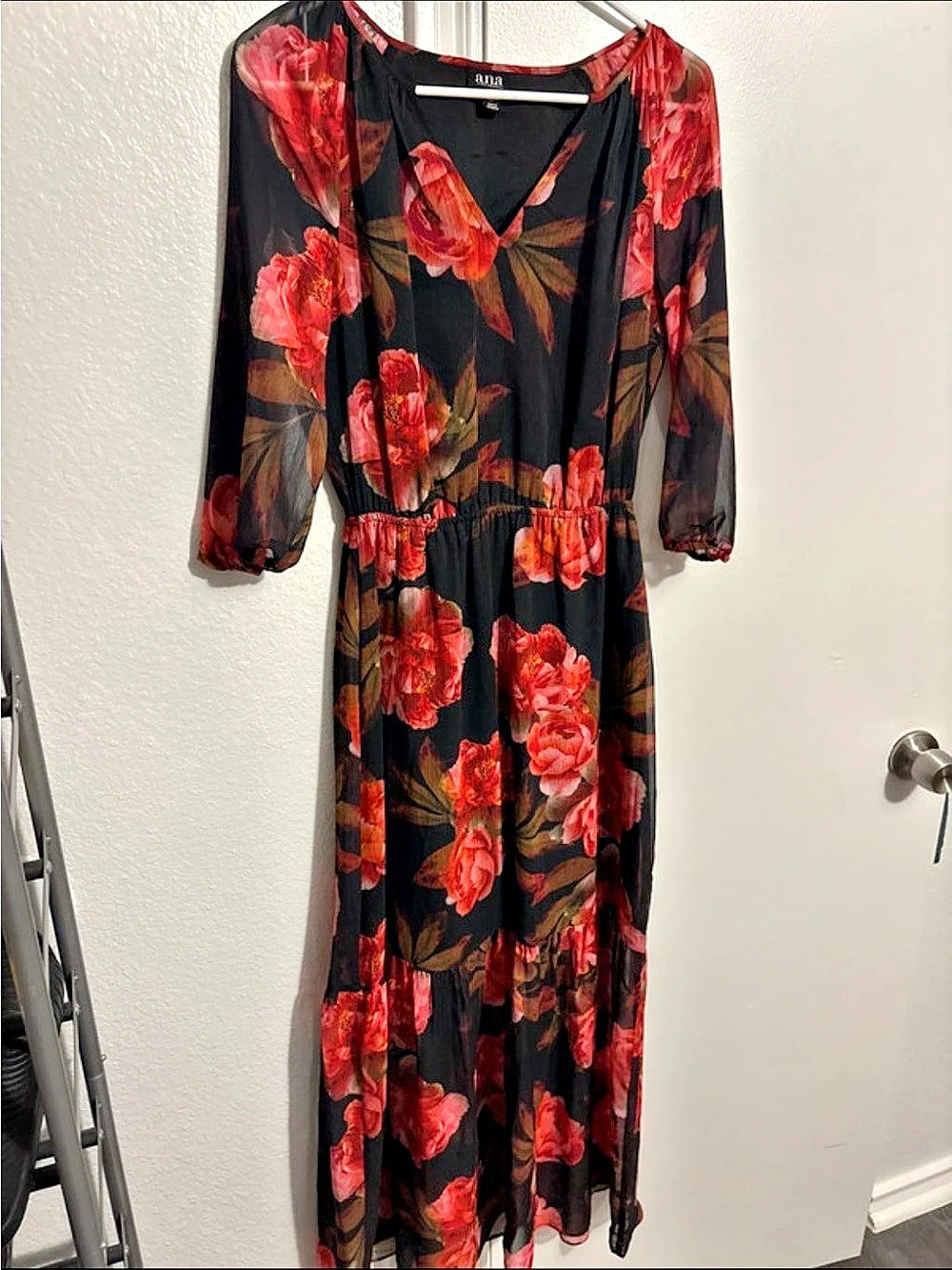 a.n.a Floral Maxi Dress Black & Red Medium Like New